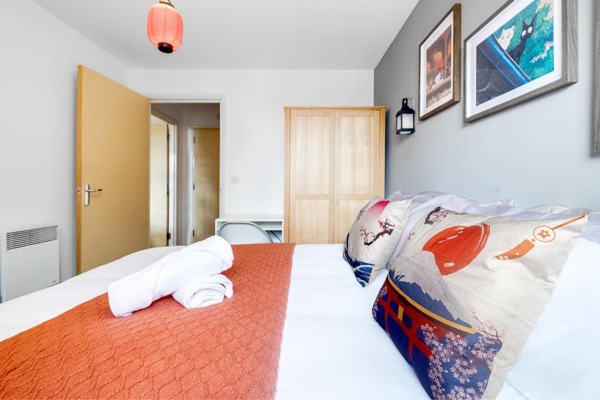 Anime Suite - Central And Free Parking With Netflix Birmingham Bagian luar foto