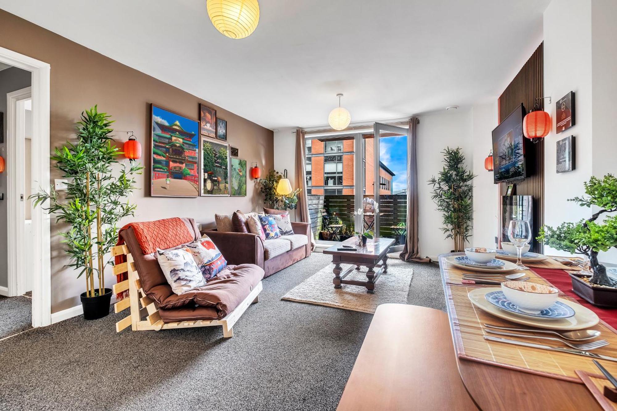 Anime Suite - Central And Free Parking With Netflix Birmingham Bagian luar foto