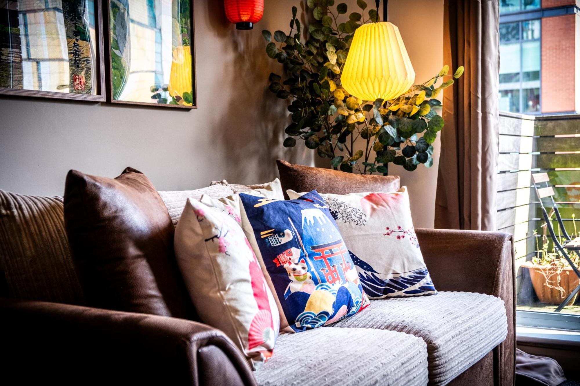 Anime Suite - Central And Free Parking With Netflix Birmingham Bagian luar foto